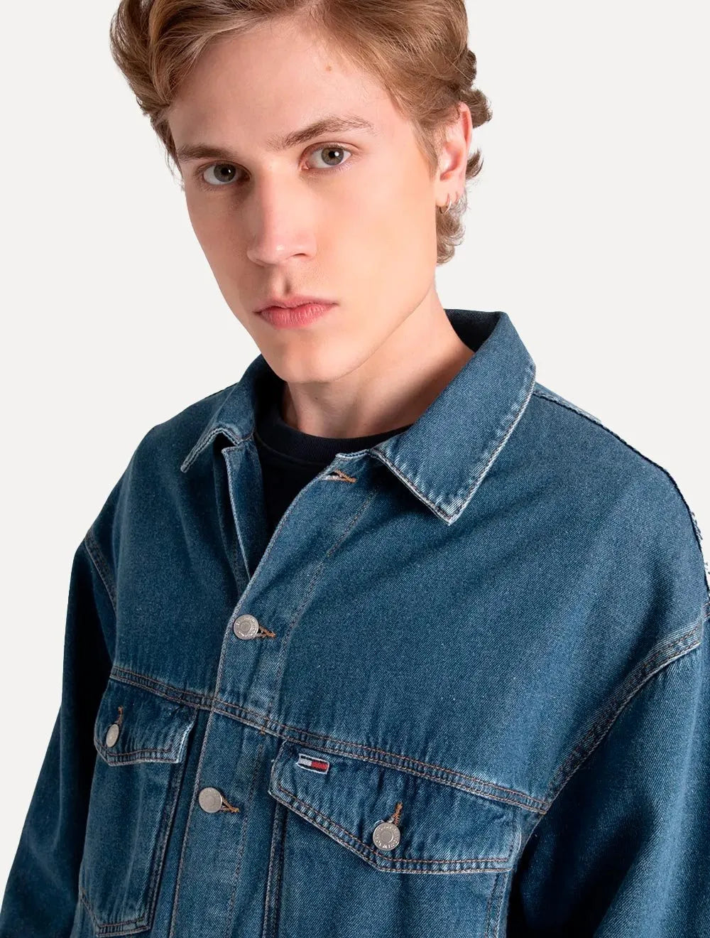 Jaqueta Tommy Jeans Masculina Ryan Trucker Denim Azul Médio