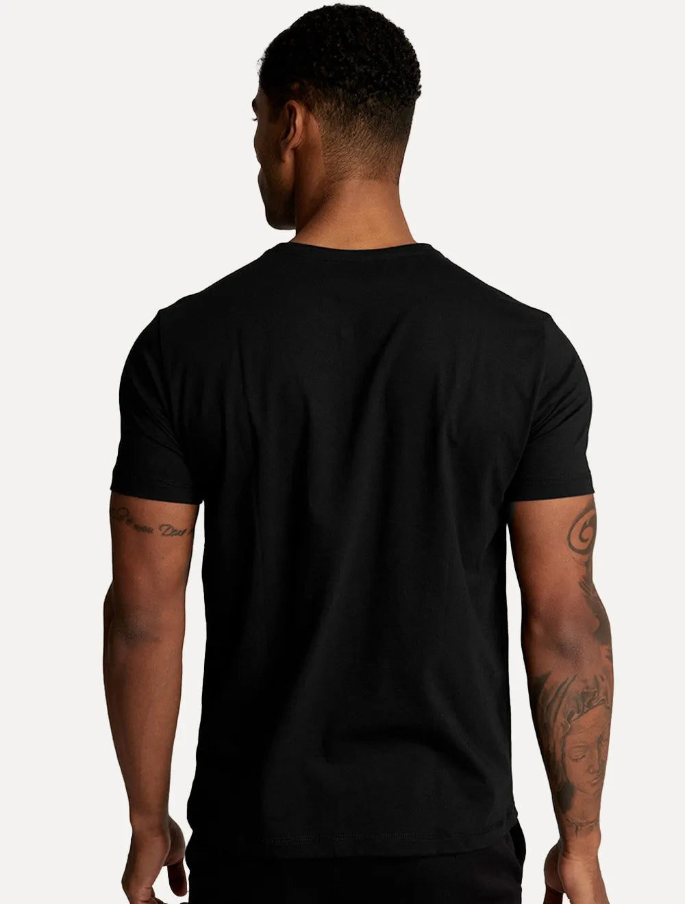 Camiseta King & Joe Masculina Botão Pima Touch Henley Preta