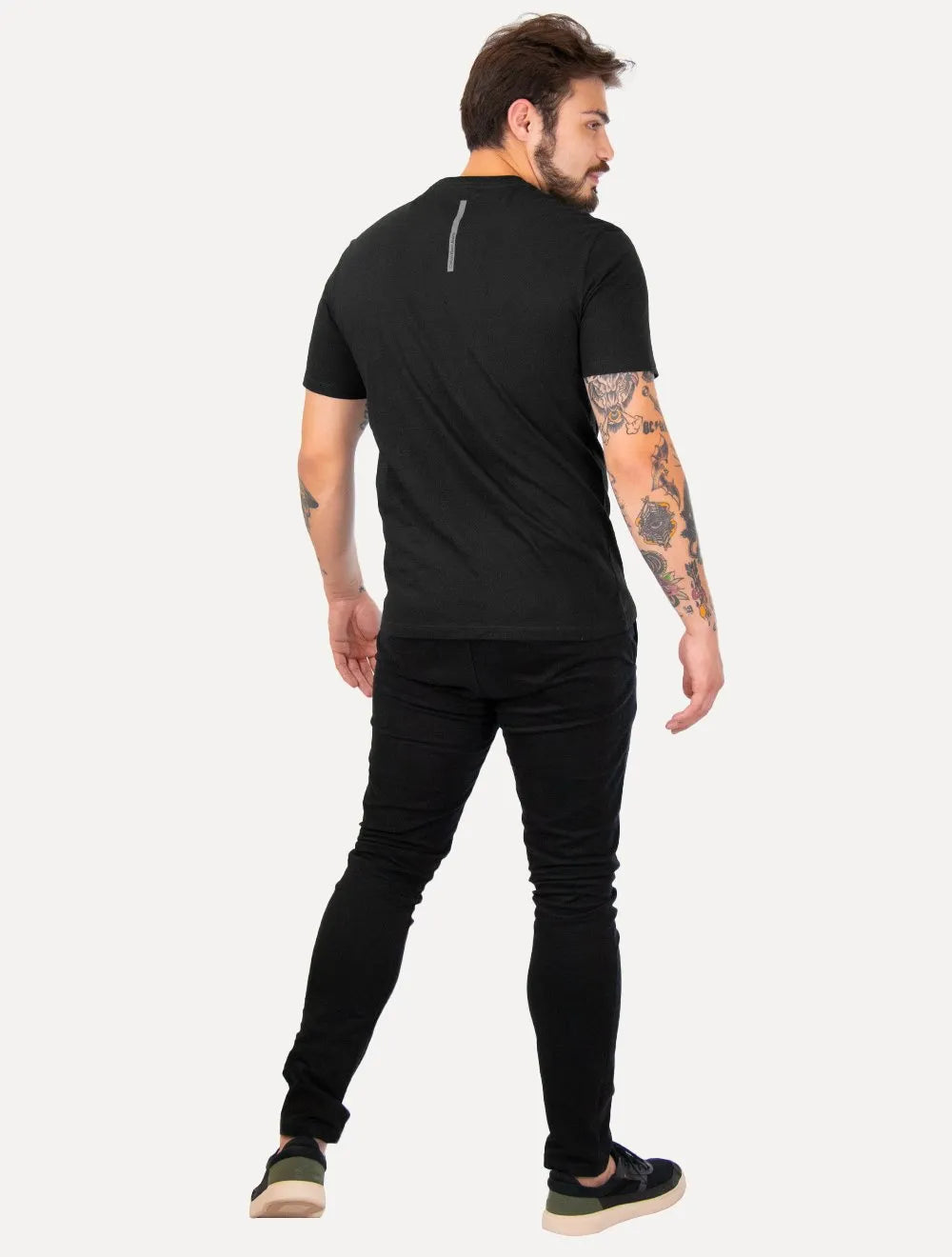 Camiseta Calvin Klein Jeans Masculina Adventure Follow Freedom Preta