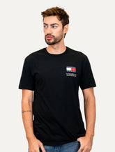 Camiseta Tommy Jeans Masculina Regular Essential Flag Text Preta