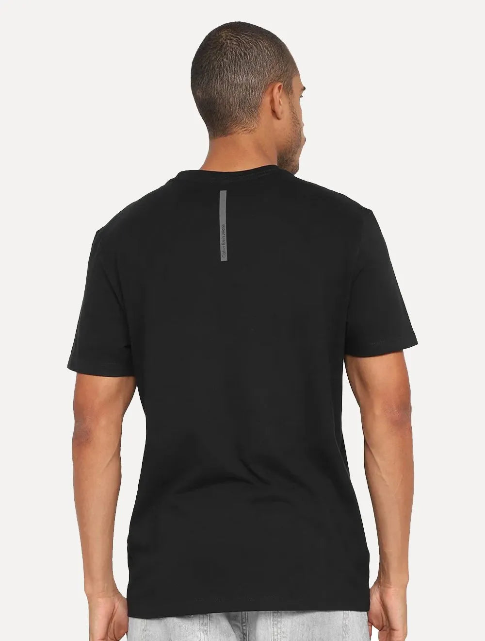 Camiseta Calvin Klein Jeans Masculina Issue Logo Grey Block Preta
