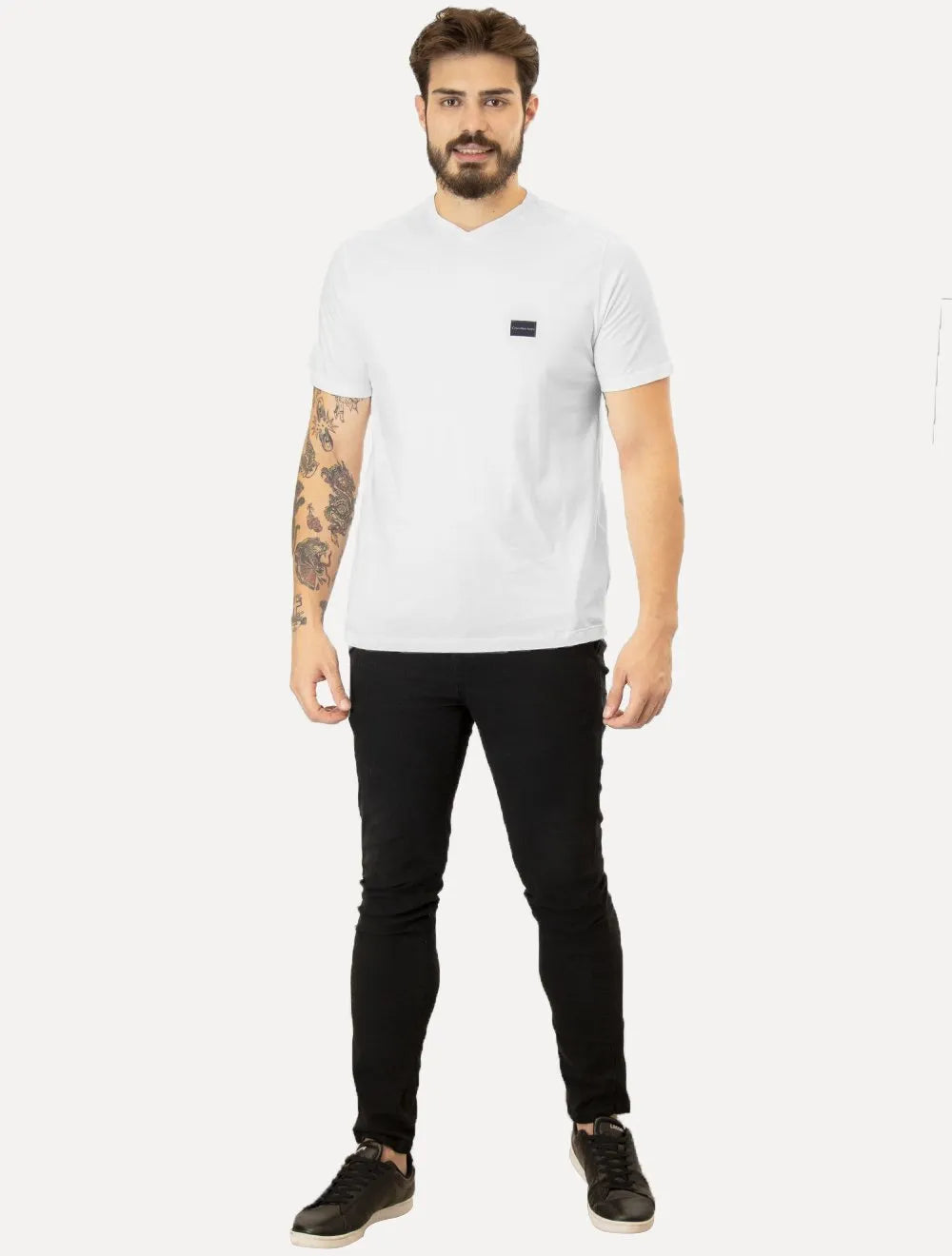 Camiseta Calvin Klein Jeans Masculina Gola V Dark Square Navy Branca
