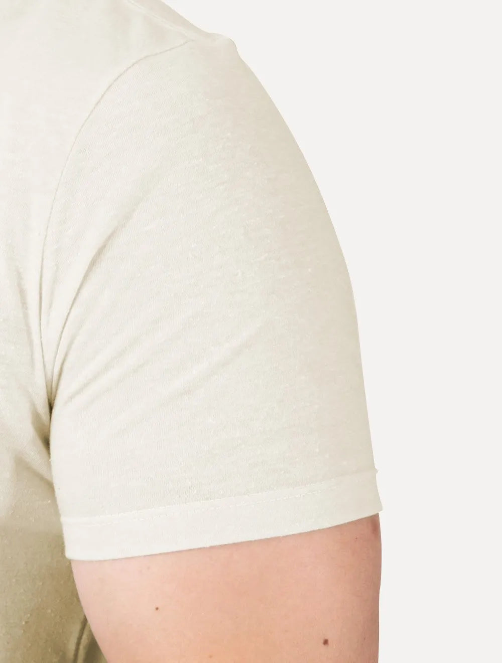 Camiseta Calvin Klein Jeans Masculina Botonê Off White