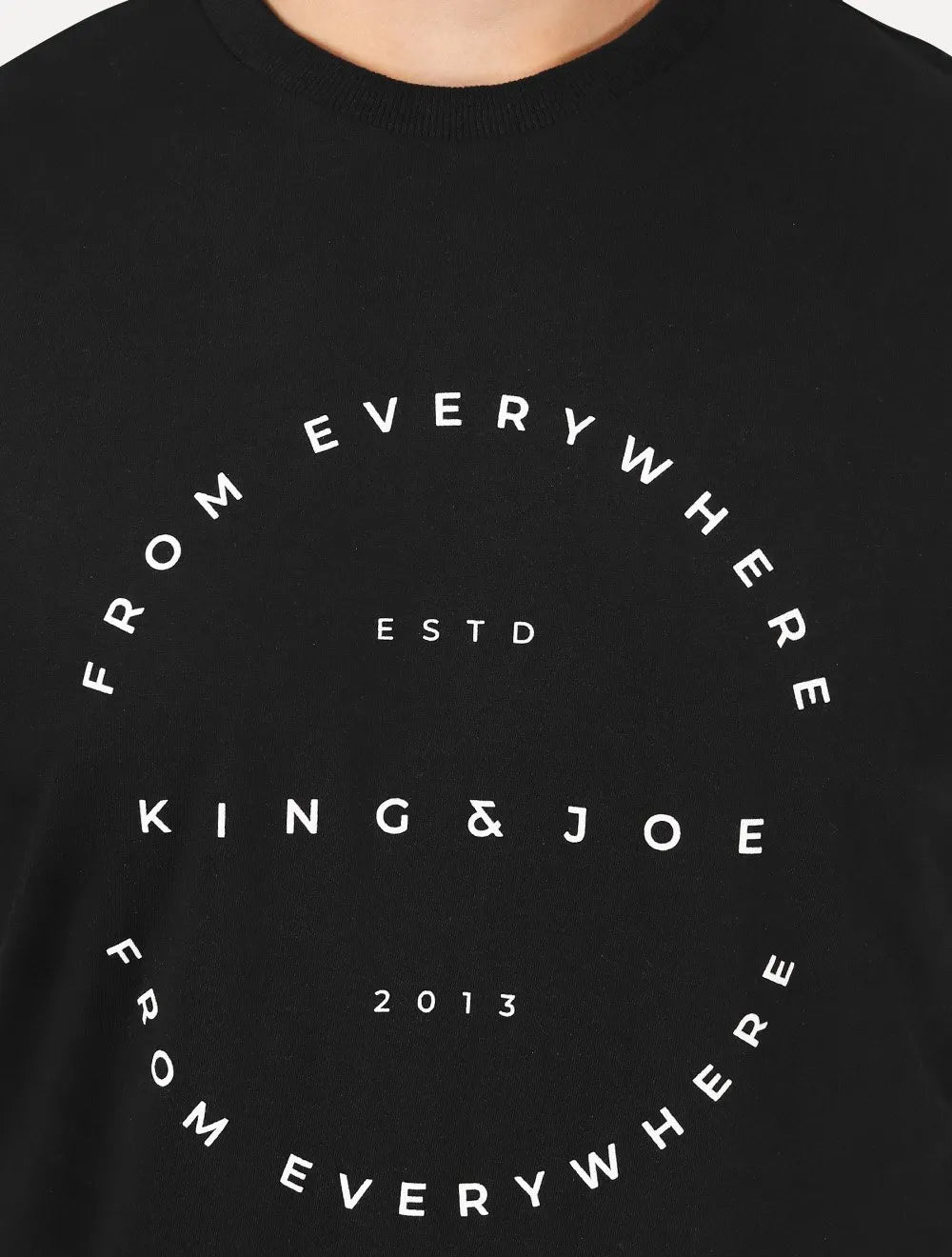 Camiseta King & Joe Masculina Circle From Everywhere Preto