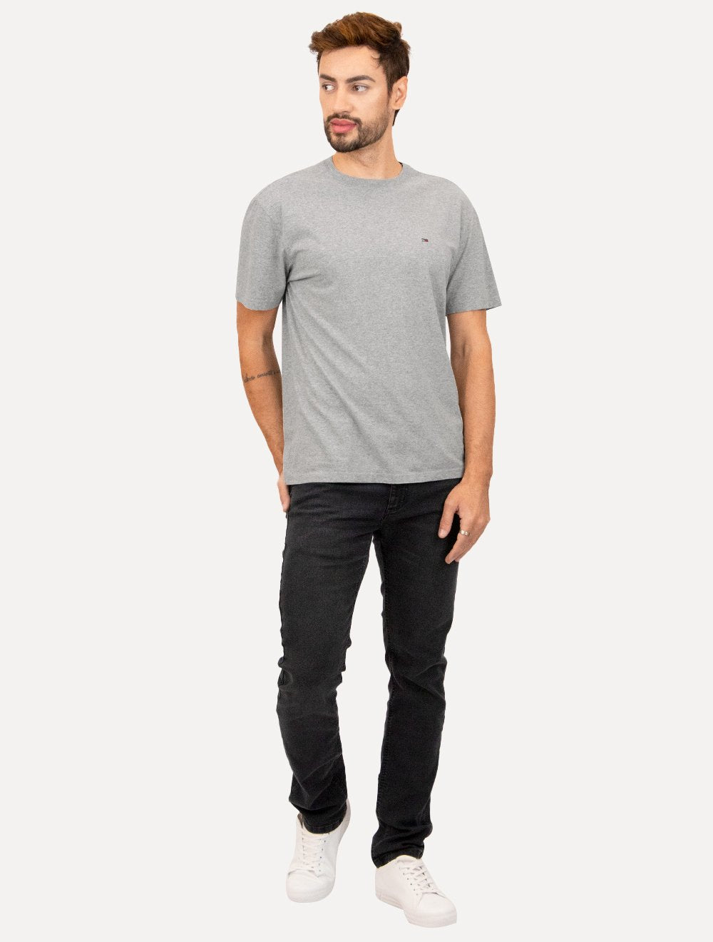 Camiseta Tommy Jeans Masculina Regular C-Neck Flag Cinza Mescla