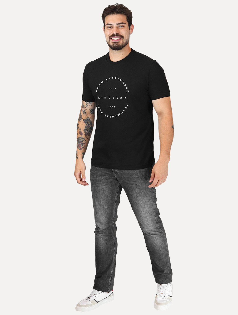 Camiseta King & Joe Masculina Circle From Everywhere Preto