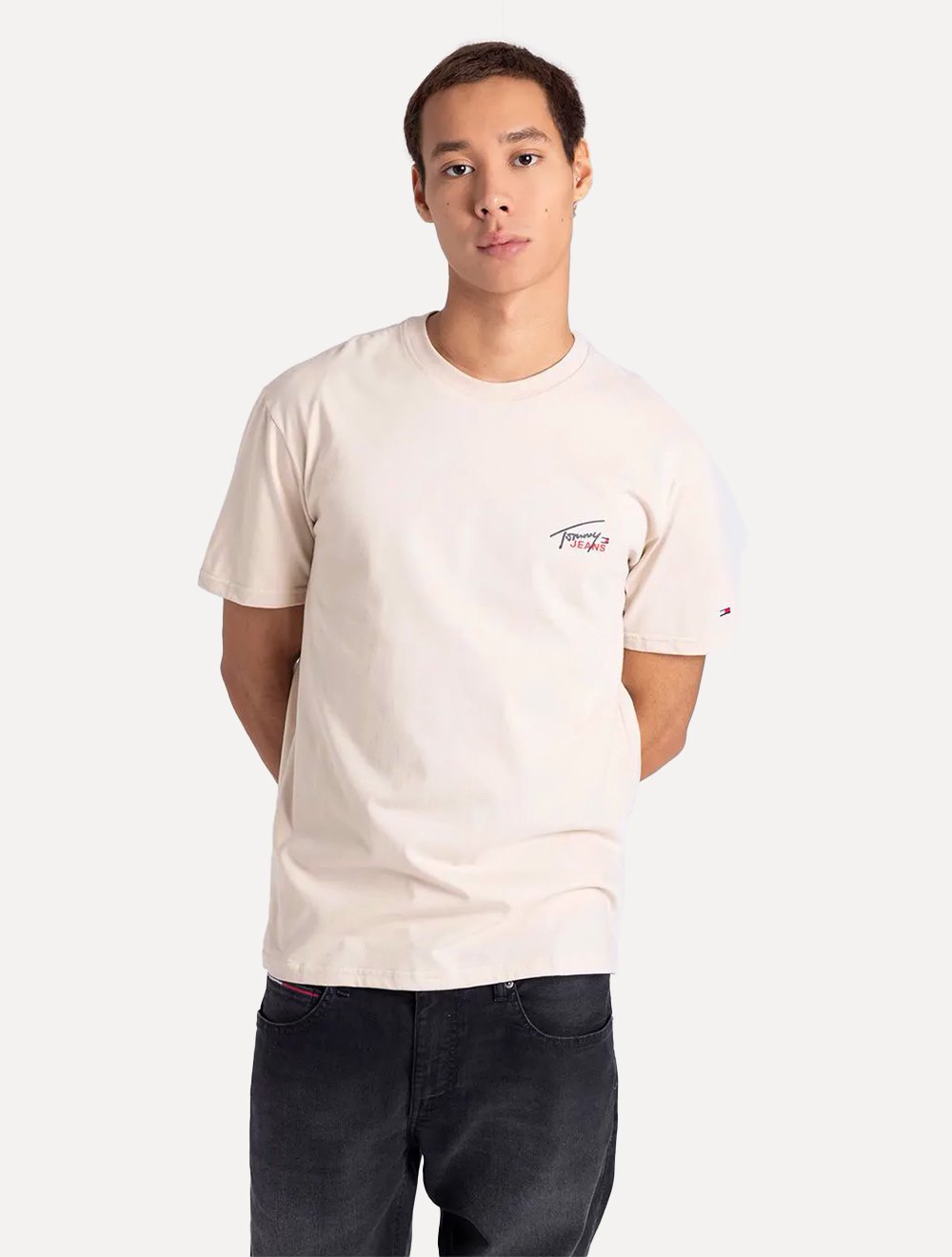 Camiseta Tommy Jeans Masculina Regular Classic Smal Flag Areia