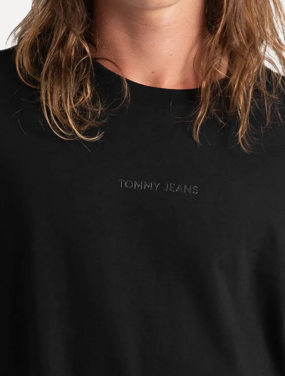 Camiseta Tommy Jeans Masculina Linear Gel Preto
