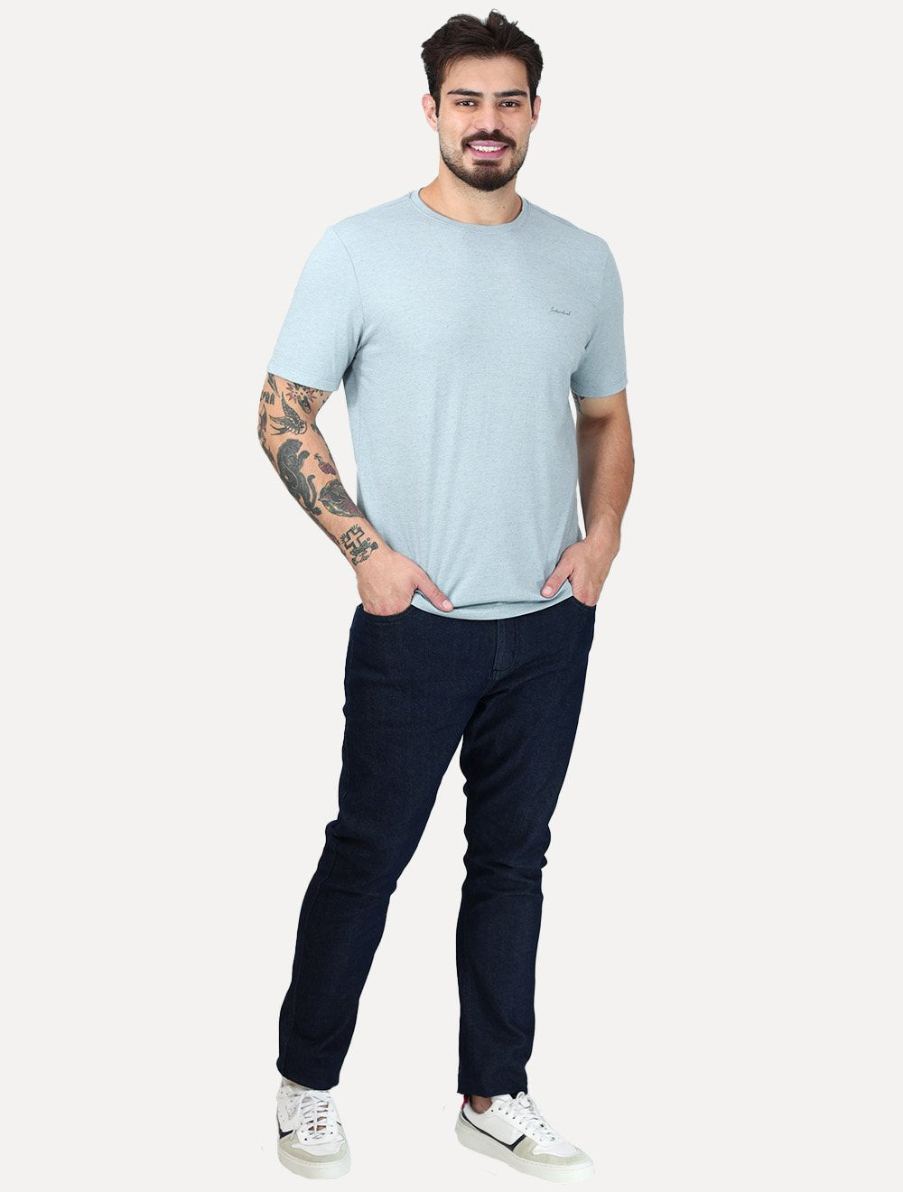 Camiseta Individual Comfort Linho Listrada Silk Logo Azul Claro