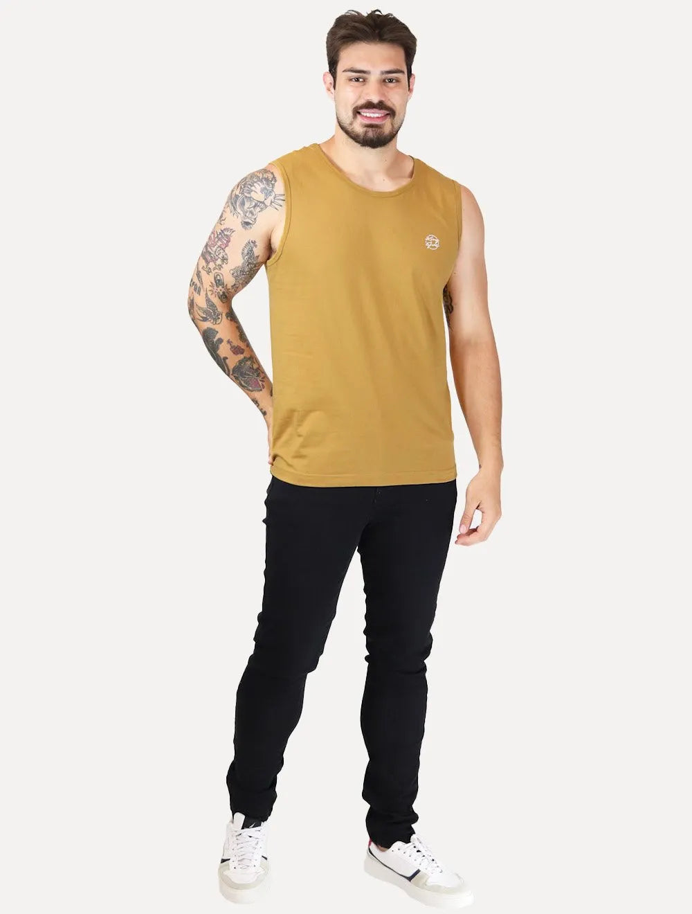 Regata King & Joe Masculina Logomania Circle Script Peito Marrom