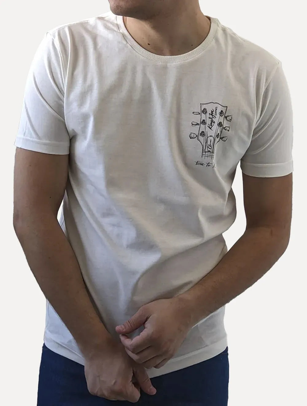 Camiseta King & Joe Masculina Slim Guitarra Off-White