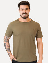 Camiseta Dudalina Masculina Essentials Modal Logo Marrom Médio