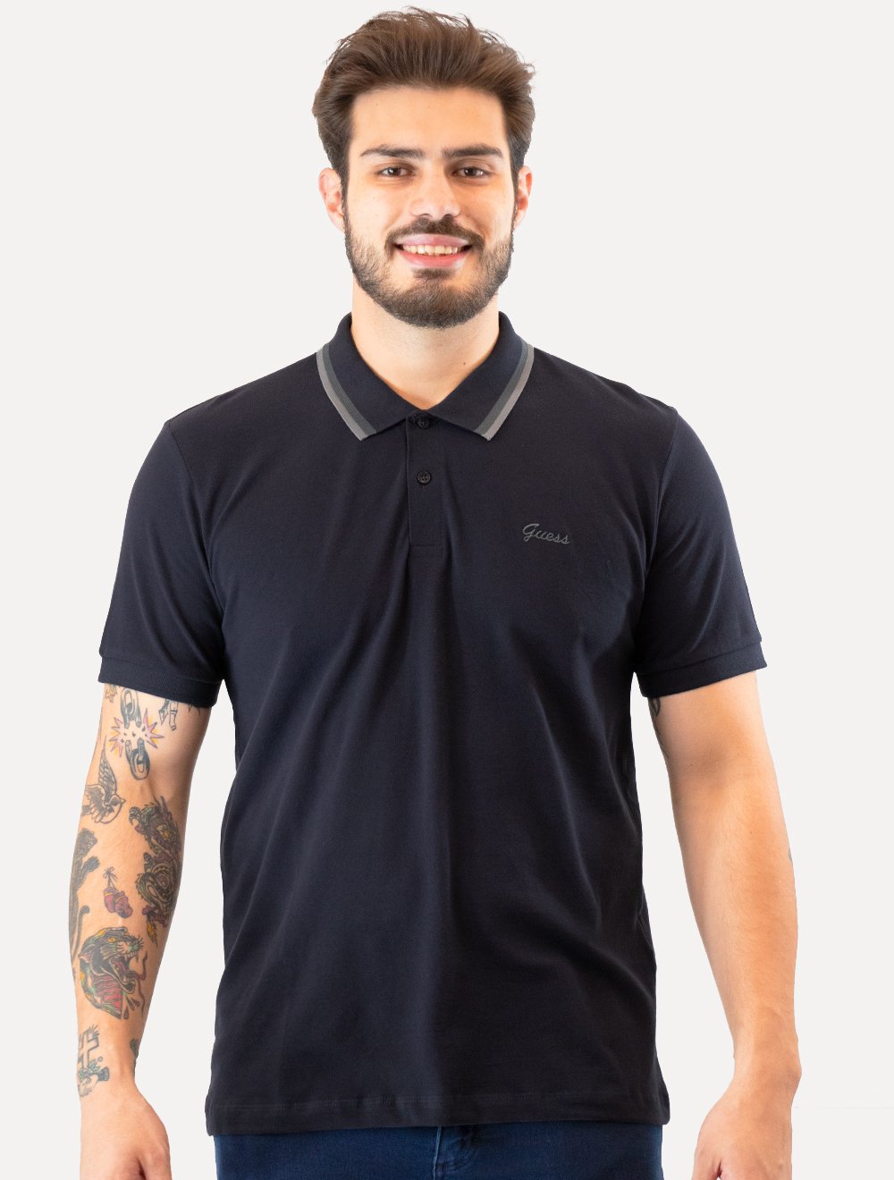 Polo Guess Masculina Piquet Friso Bordado Cursivo Azul Marinho