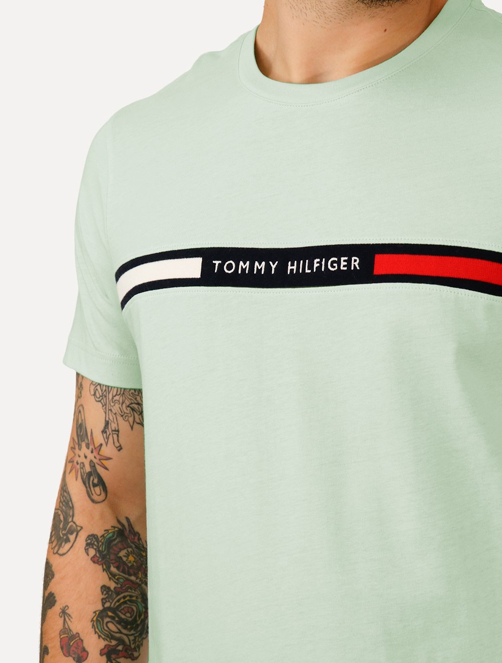Camiseta Tommy Hilfiger Masculina Chest Insert Logo Verde Claro