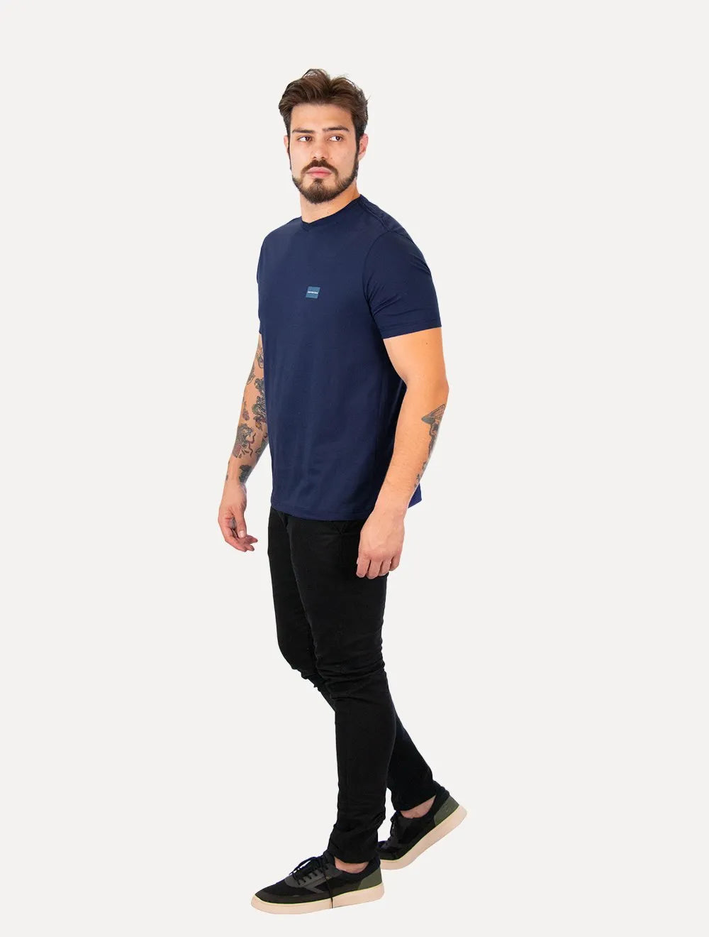 Camiseta Calvin Klein Jeans Masculina Gola V Dark Square Azul Marinho