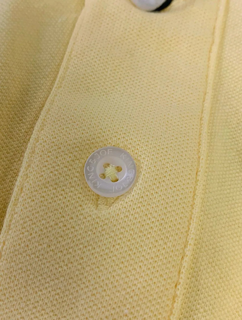 Polo King & Joe Masculina Piquet Slim Friso Bandeira Amarelo Claro