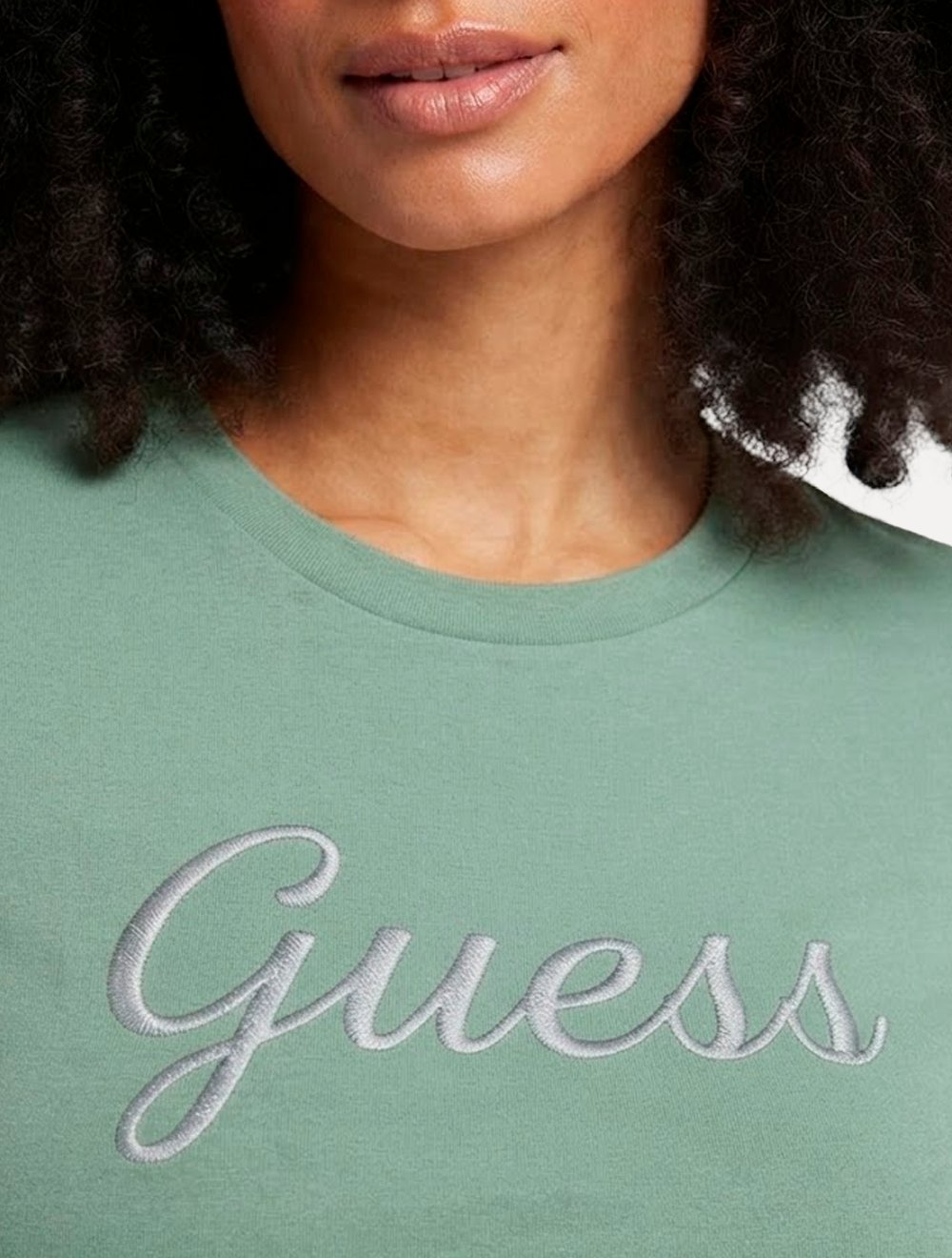 Camiseta Guess Feminina Signature Embroidery Logo Verde Claro