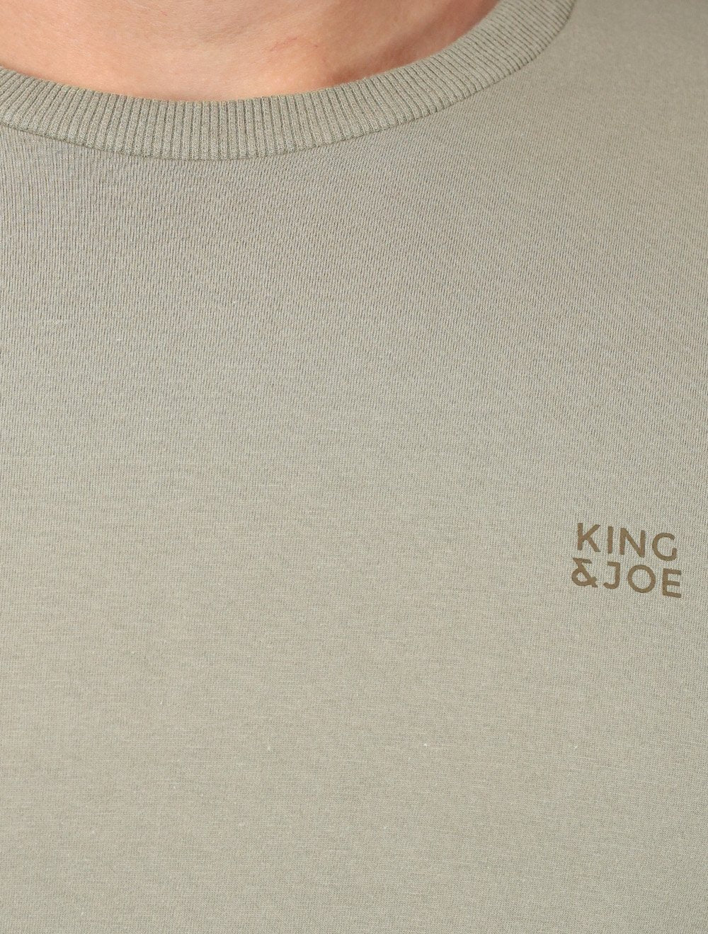 Camiseta King & Joe Masculina Manga Longa Basic Dark Small Logo Cáqui