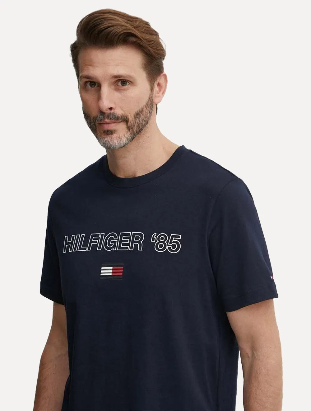 Camiseta Tommy Hilfiger Masculina Essential '85 Azul Marinho