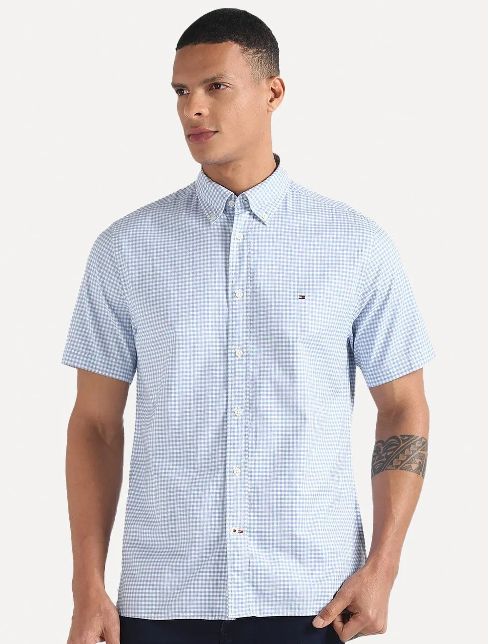Camisa Tommy Hilfiger Masculina Manga Curta Xadrez Gingham Branca/Azul Claro