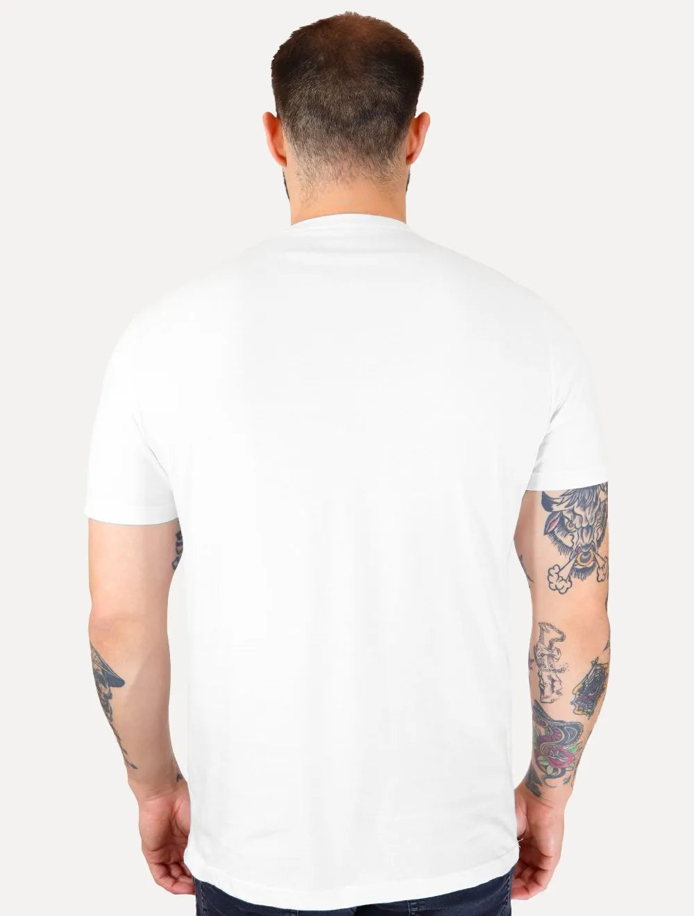 Camiseta Guess Masculina Logo Centro Bordado Branca