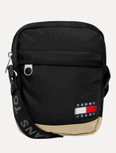 Bolsa Tommy Jeans Masculina Daily Essential Squared Reporter Preta