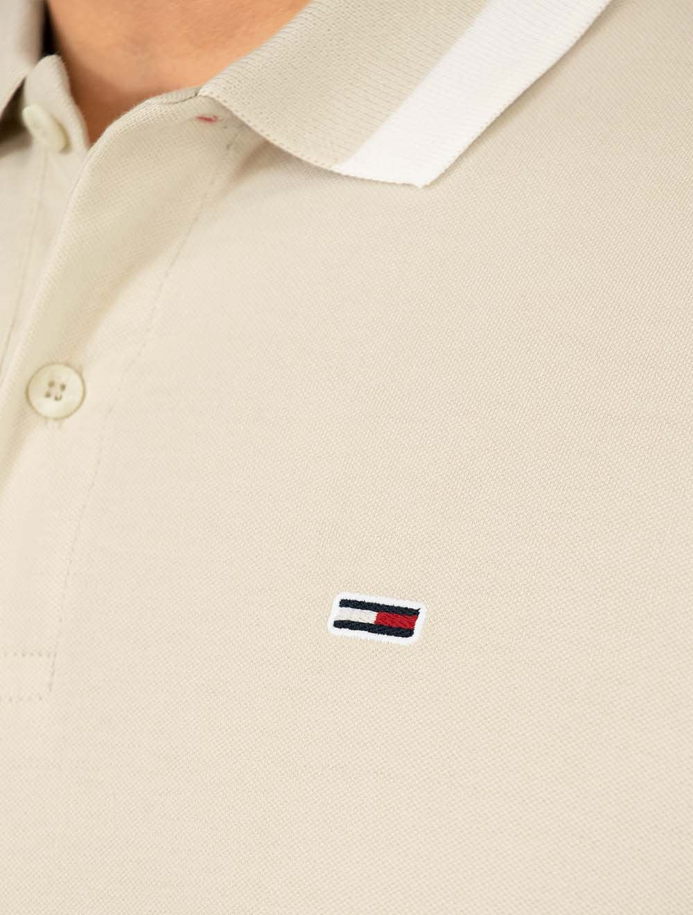 Polo Tommy Jeans Masculina Piquet Regular Placket Friso Areia