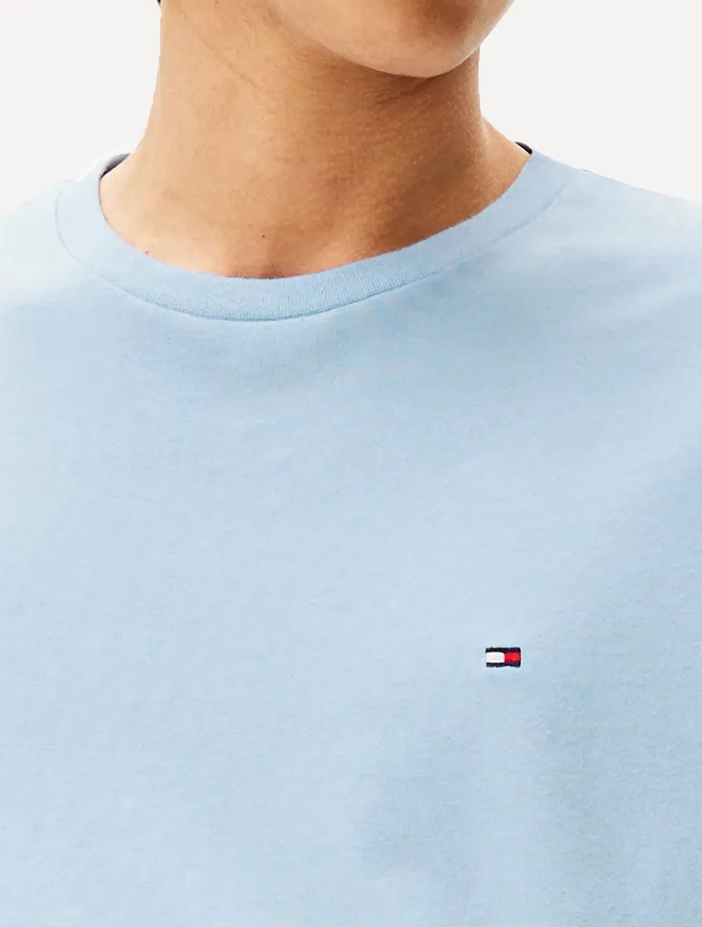 Camiseta Tommy Hilfiger Masculina Essential Cotton Azul Céu