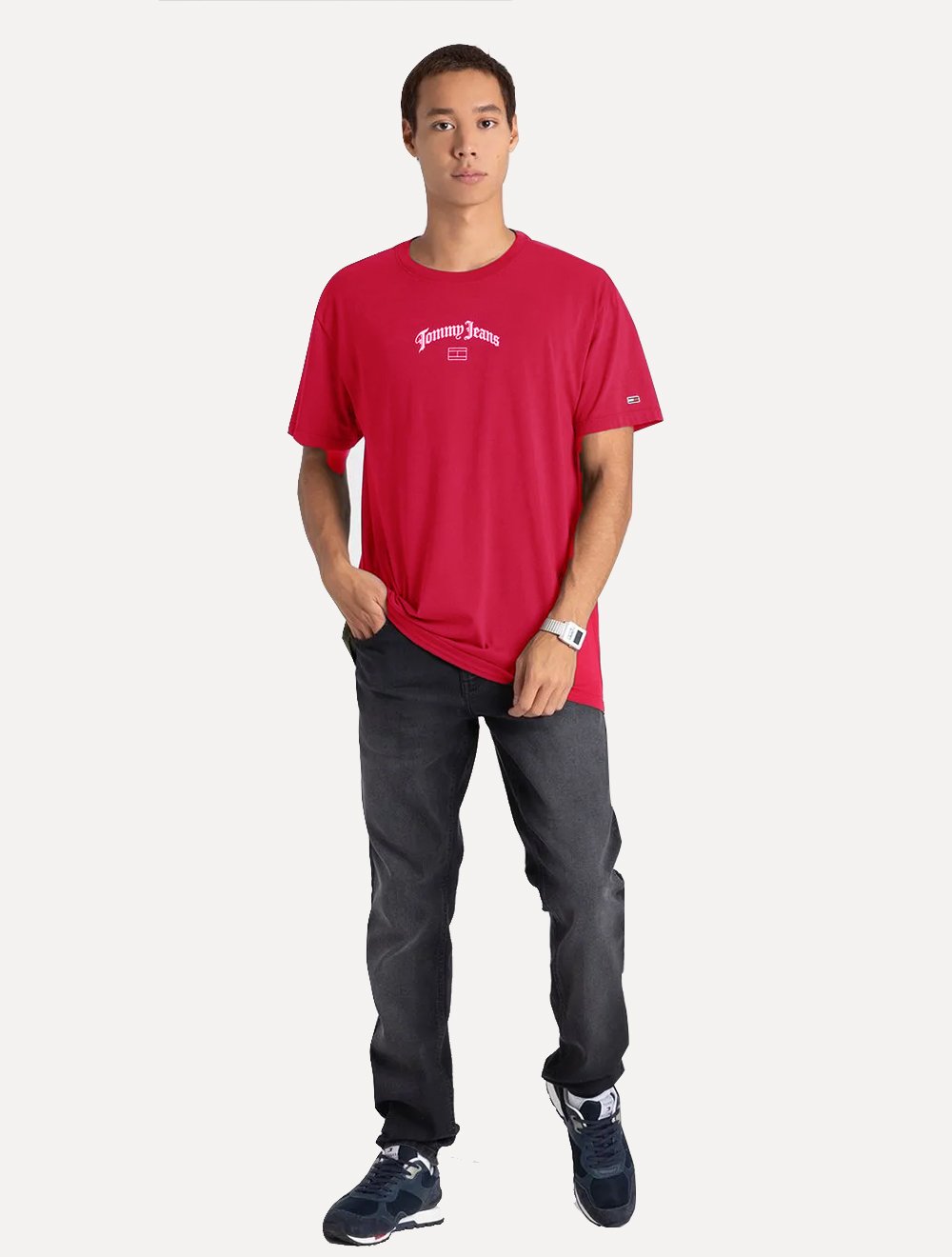 Camiseta Tommy Jeans Masculina Regular Grunge Arch Vermelha