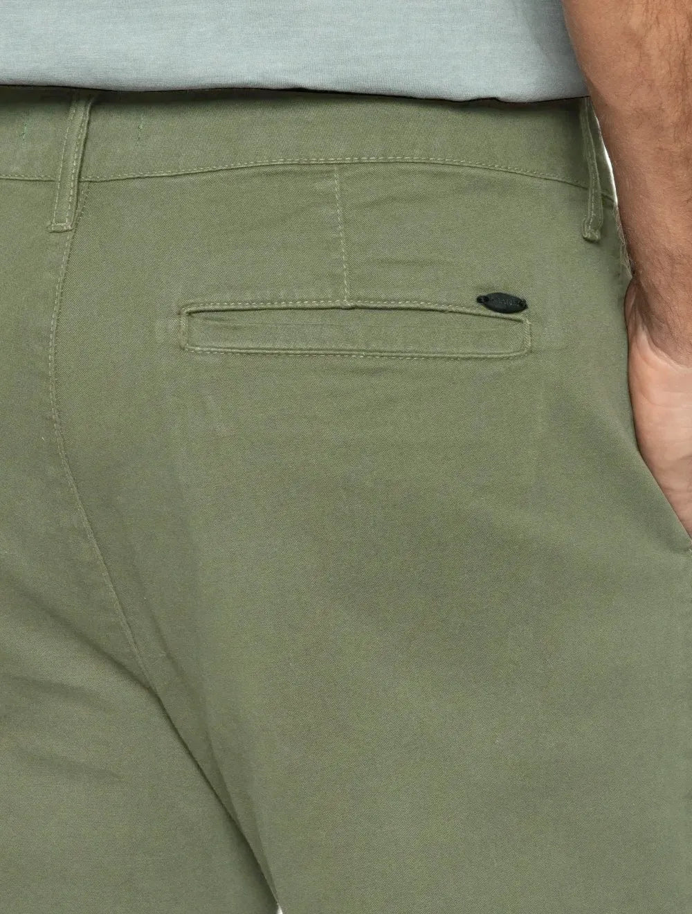 Bermuda Aramis Masculina Flame Texture Verde Militar
