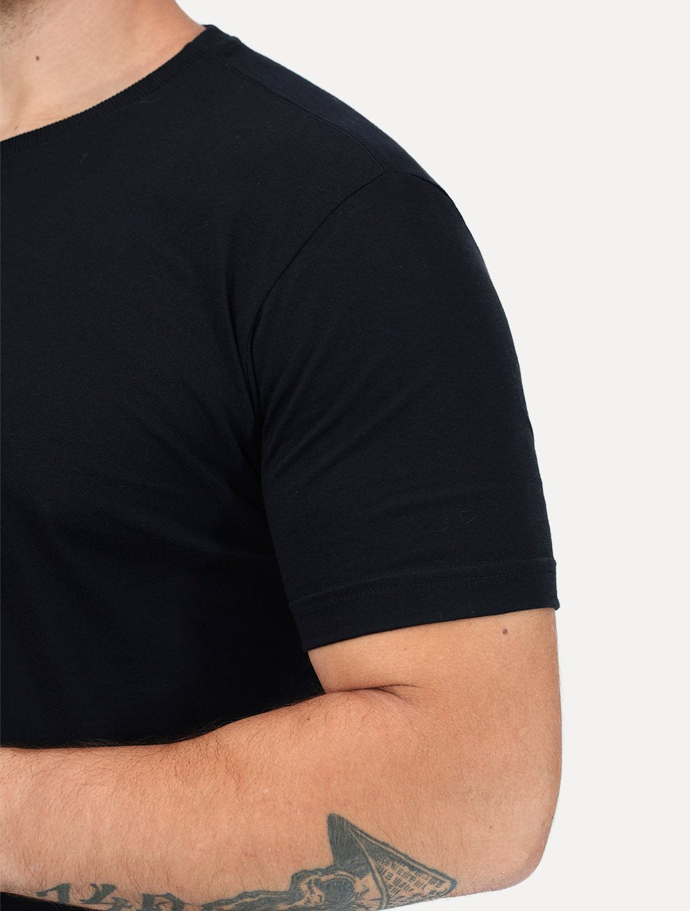 Camiseta King & Joe Masculina Arc From Everywhere Perolado Preta