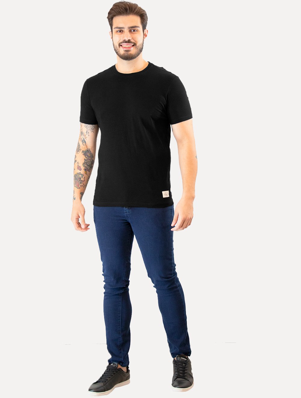 Camiseta Calvin Klein Jeans Masculina Flamê Etiqueta Preta