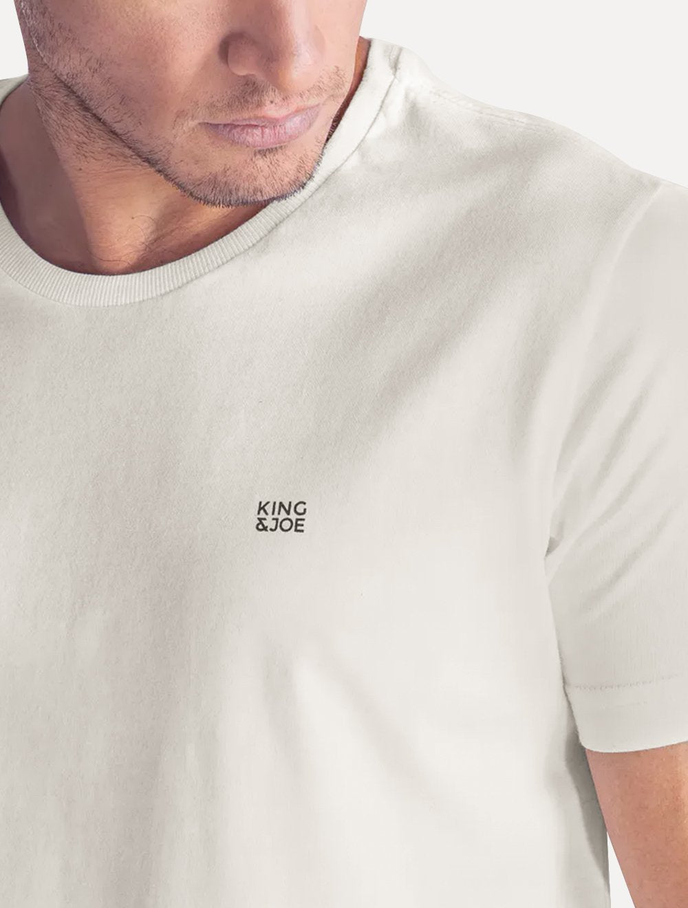 Camiseta King & Joe Masculina Slim Basic Black Small Logo Off-White