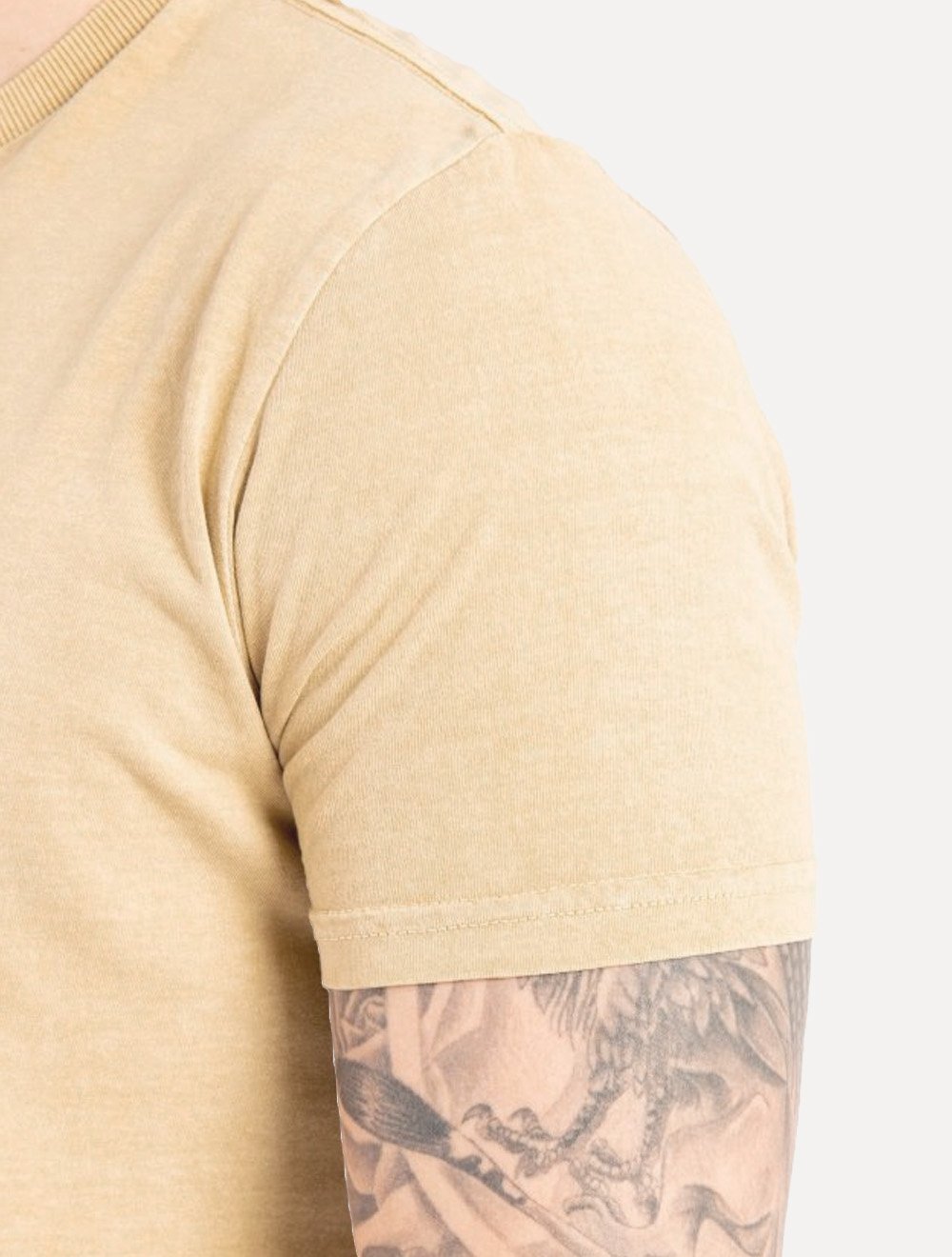 Camiseta King & Joe Masculina Signature Circle Estonada Peito Marrom Claro