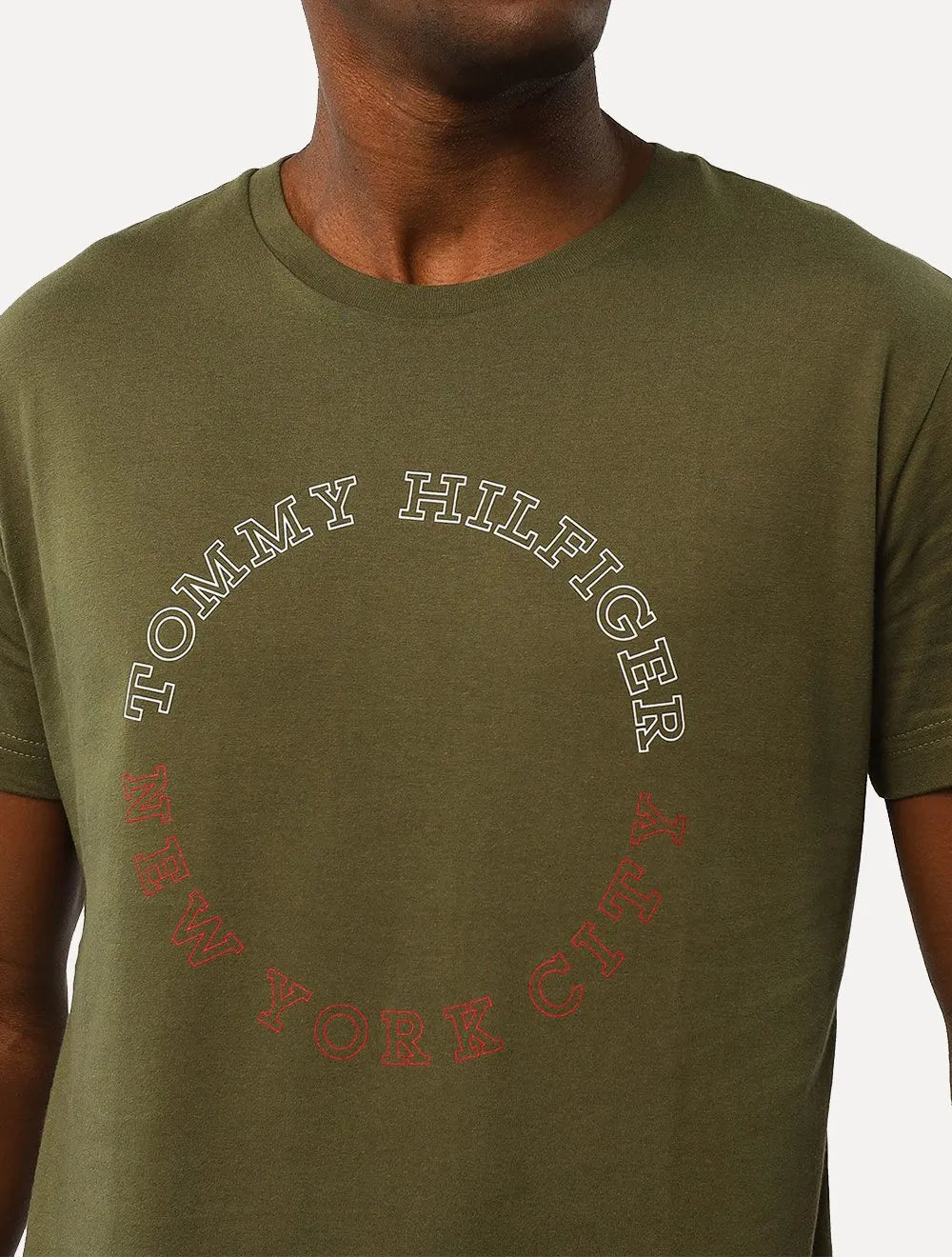 Camiseta Tommy Hilfiger Masculina Monotype Roundle Logo Verde Militar