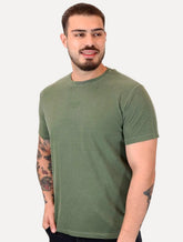 Camiseta Guess Masculina Rubber Est.1981 Stoned Verde Militar