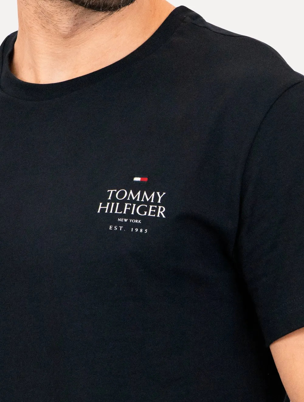 Camiseta Tommy Hilfiger Masculina Stack Brand Love Azul Marinho