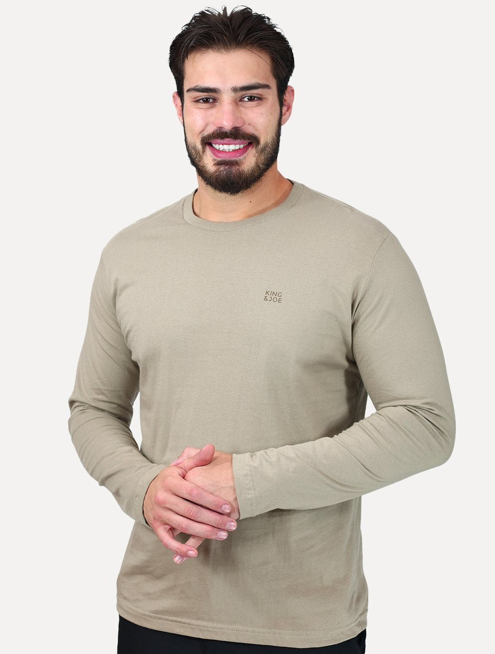 Camiseta King & Joe Masculina Manga Longa Basic Dark Small Logo Cáqui