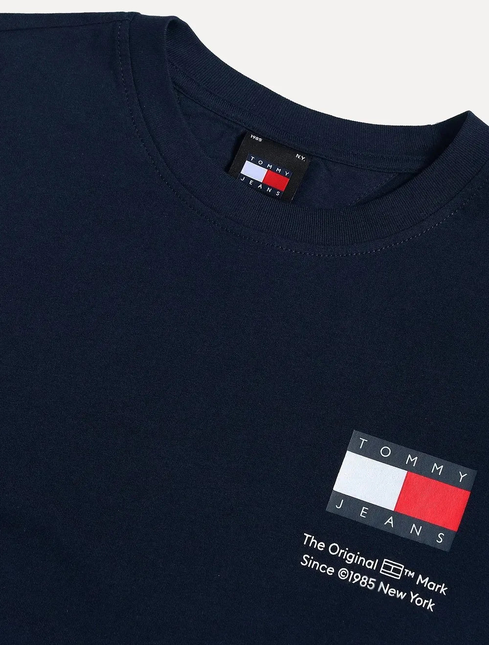 Camiseta Tommy Jeans Masculina Regular Essential Flag Text Azul Marinho