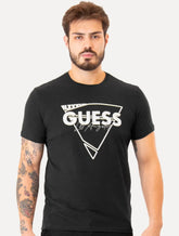 Camiseta Guess Masculina Triângulo Los Angeles Relevo Peito Preta