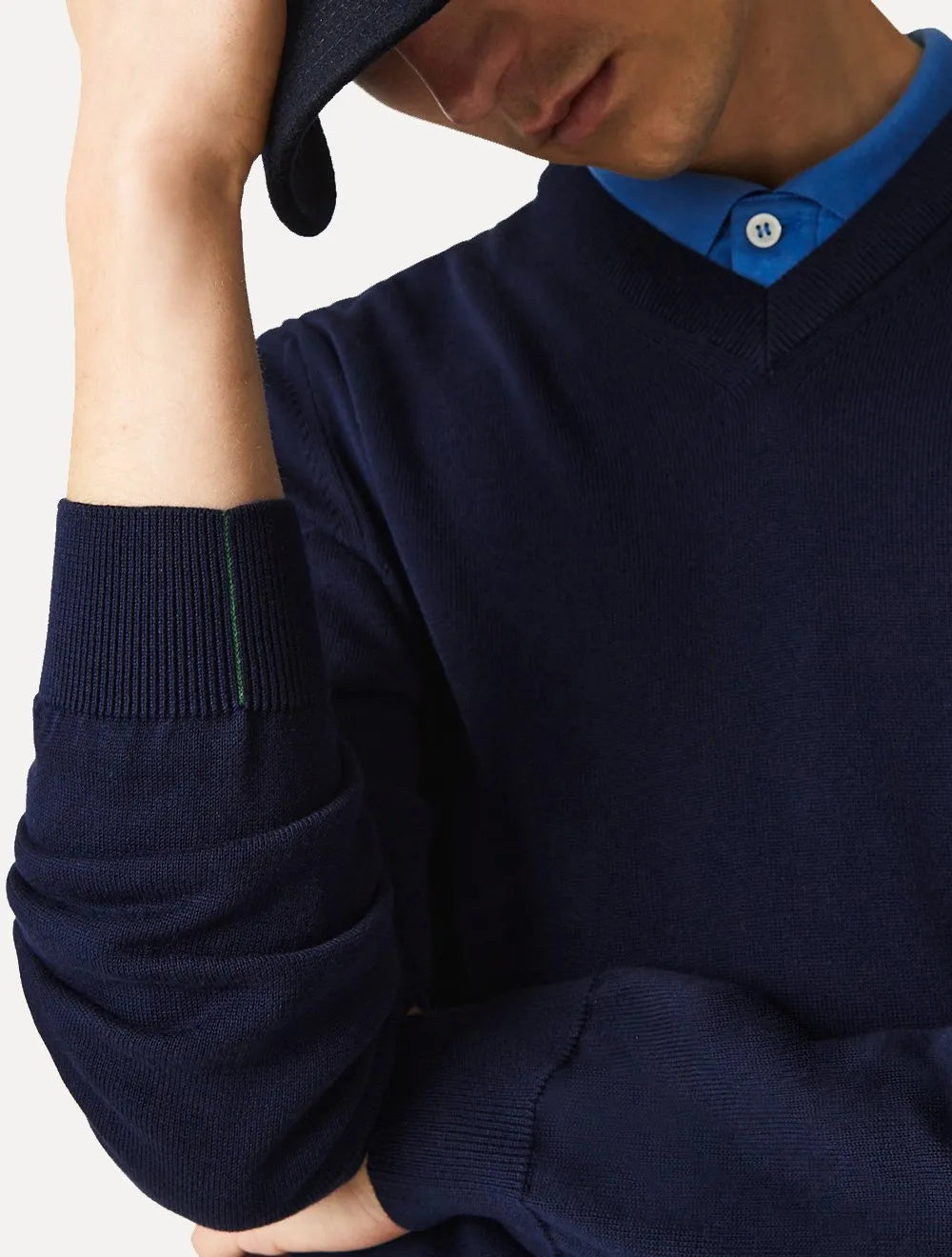 Suéter Lacoste Masculino Classic Fit Gola V Logo Azul Marinho