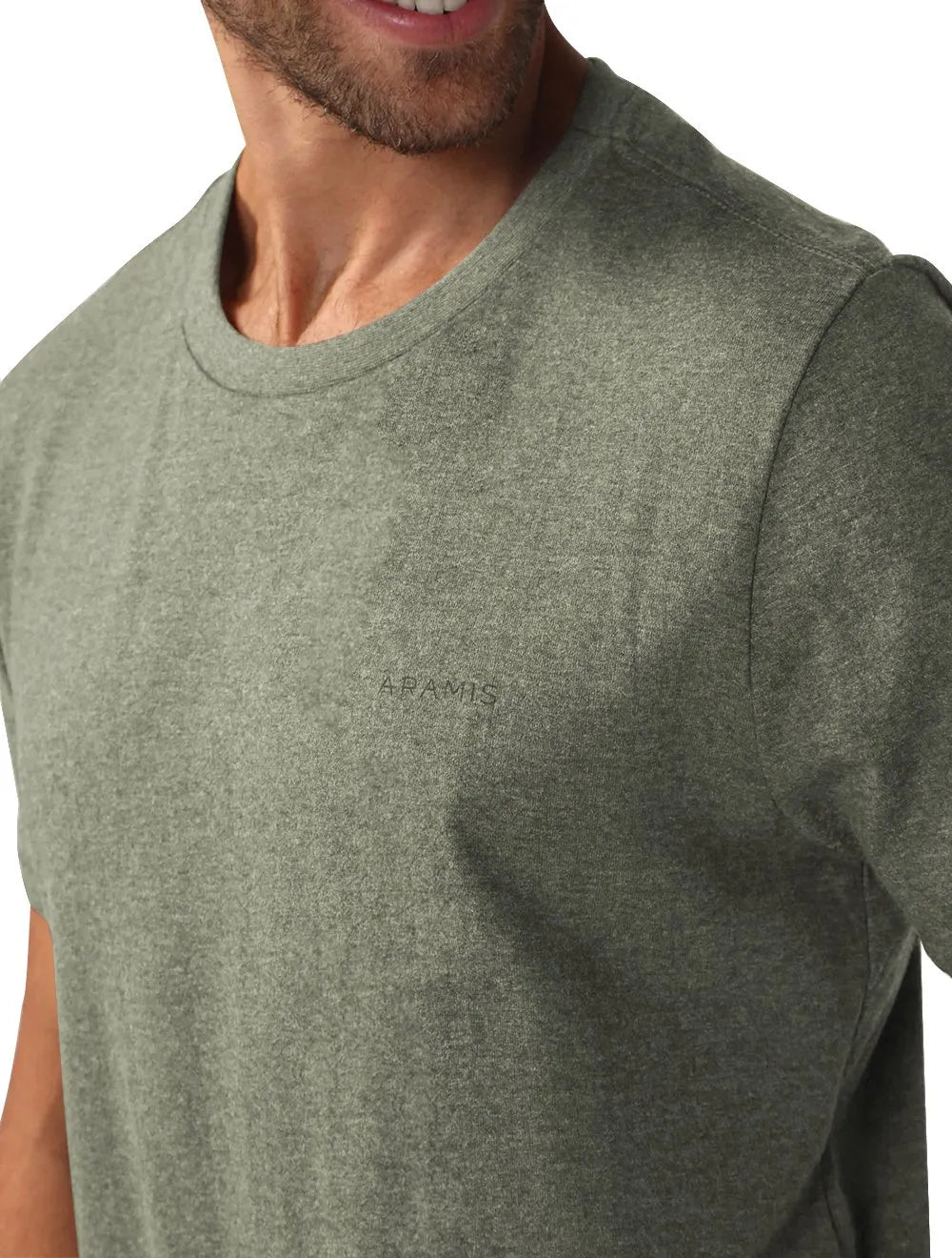 Camiseta Aramis Masculina Tingimento Eco Lisa Verde Militar Mescla