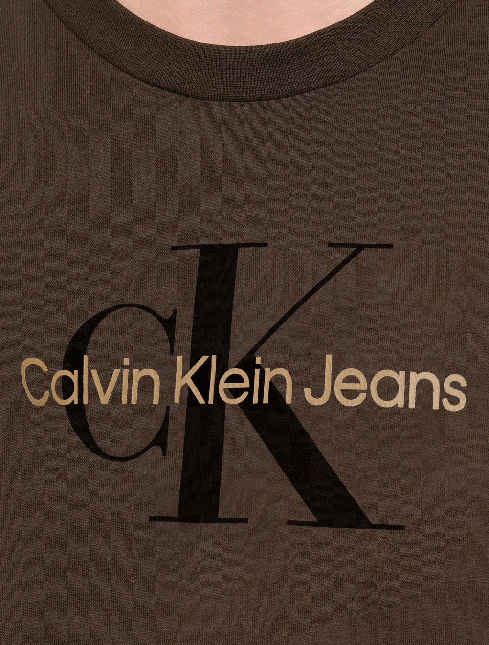 Camiseta Calvin Klein Jeans Masculina New Re Issue Frontal Logo Marrom Escuro