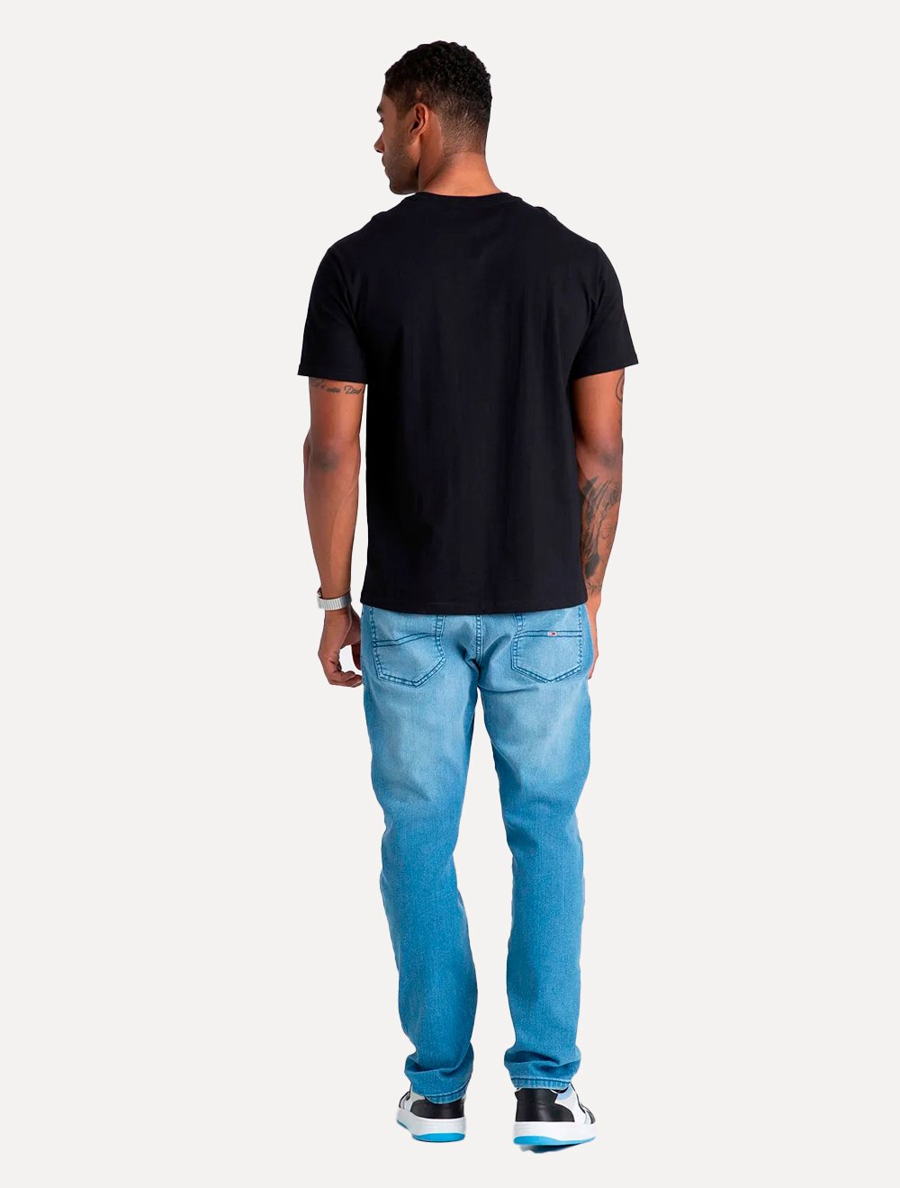 Camiseta Tommy Jeans Masculina Essential Flag Pocket Preta