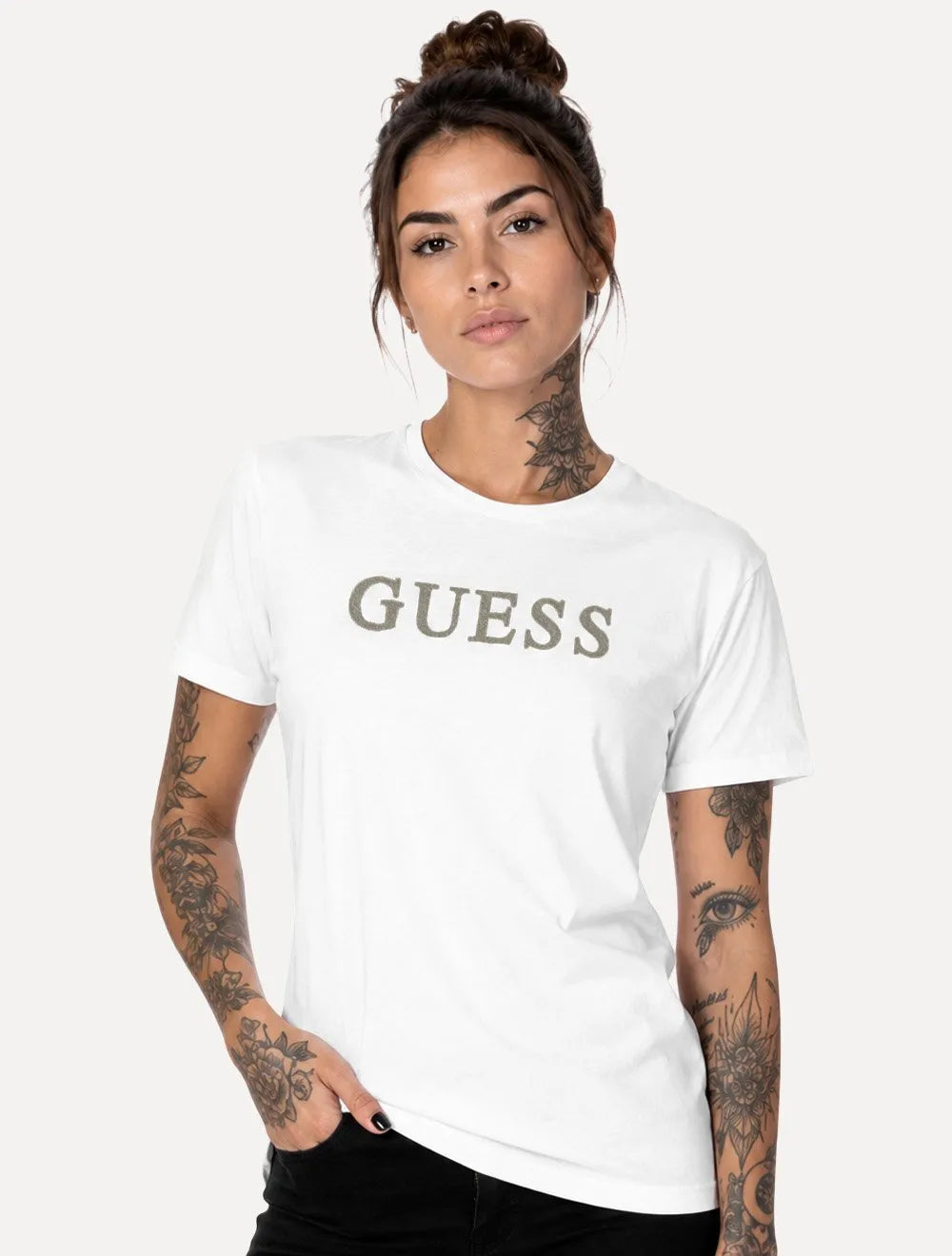 Camiseta Guess Feminina Silk Silver Logo Branco