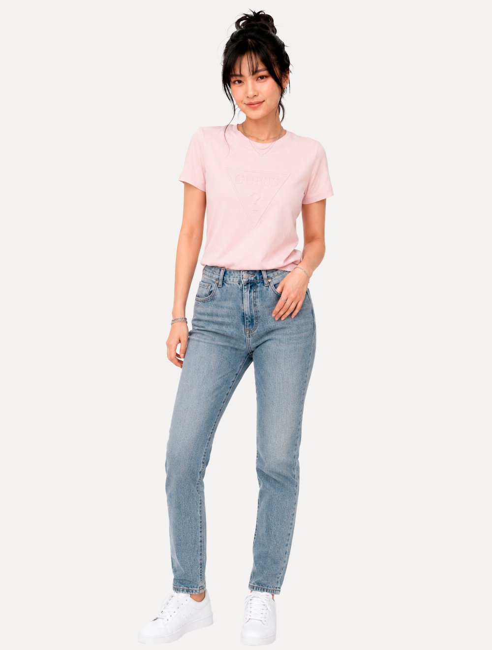 Camiseta Guess Feminina Bust Embroidery Logo Rosa Claro