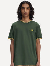 Camiseta Fred Perry Masculina Regular Yellow Twin Tipped Verde