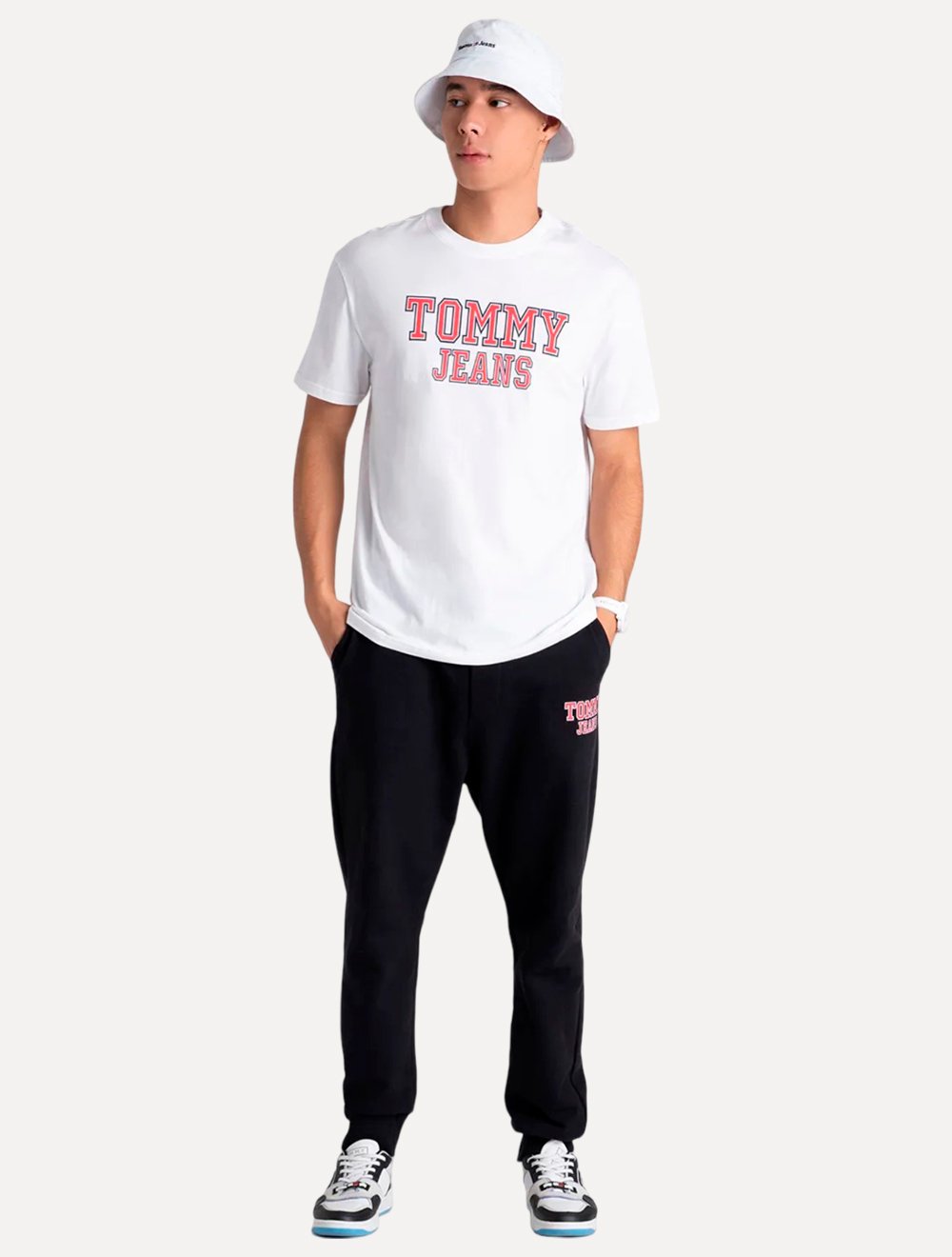 Camiseta Tommy Jeans Masculina Regular College Print Branca