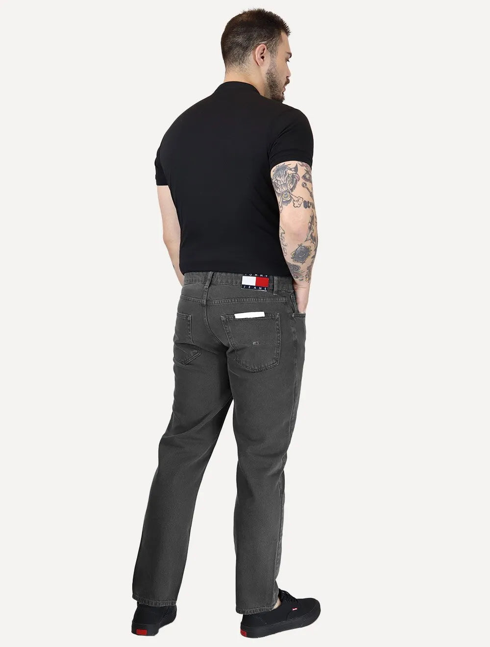 Calça Tommy Jeans Masculina Regular Straight Relaxed Ryan Preta