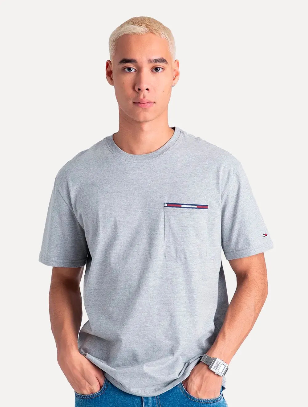 Camiseta Tommy Jeans Masculina Essential Flag Pocket Cinza Mescla